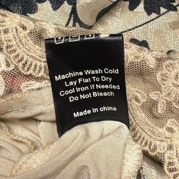 Three Bird Nest Dress - Picture 10 of 10